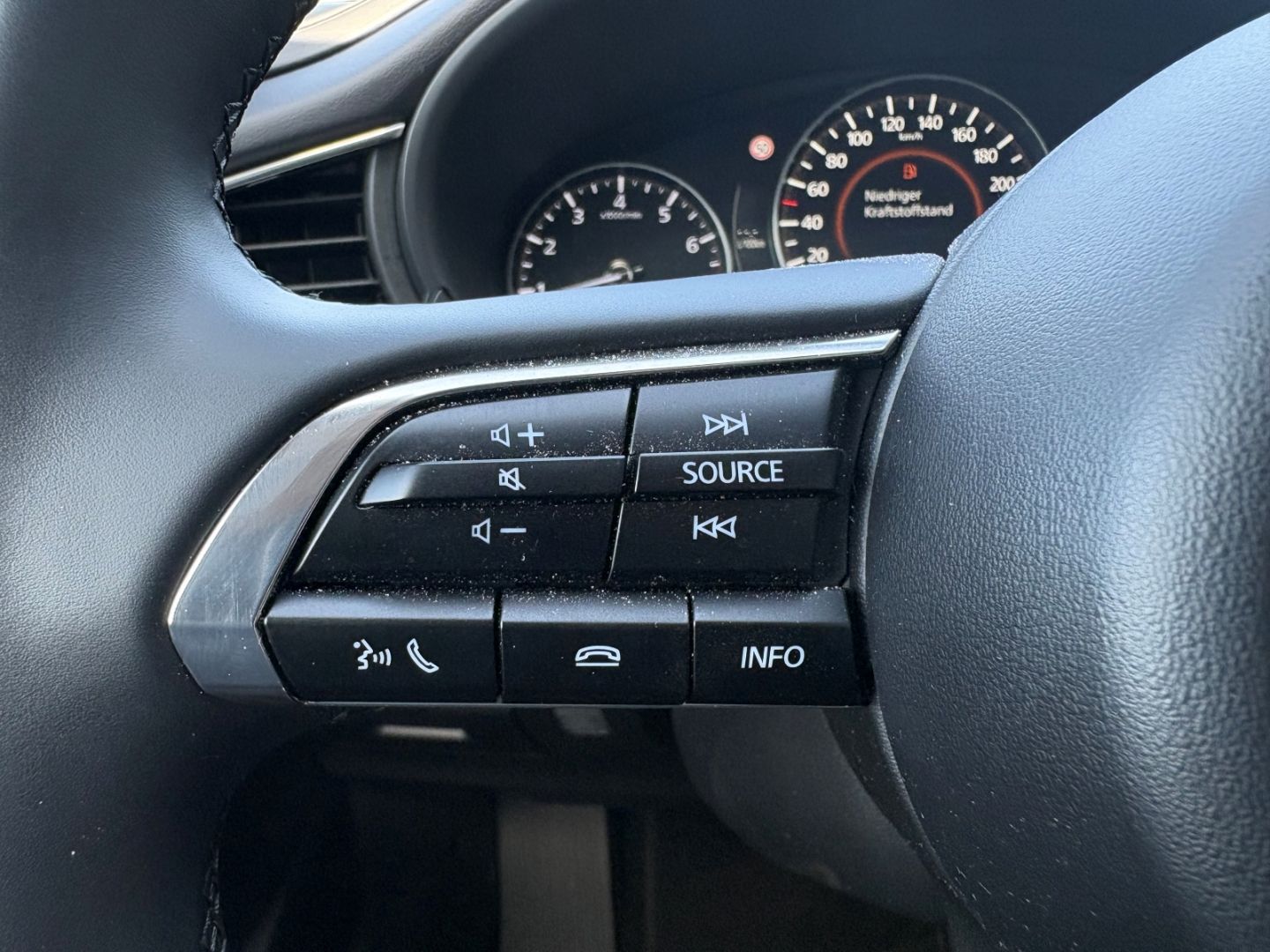 Fahrzeugabbildung Mazda CX-30 Exclusive-Line AWD 360° Kamera Bose Allwet