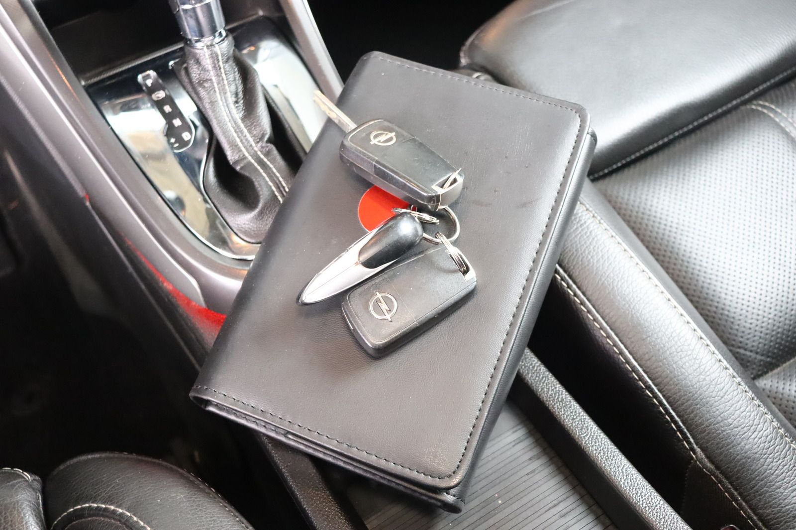 Fahrzeugabbildung Opel Astra Sports Tourer 2.0 CDTI Automatik