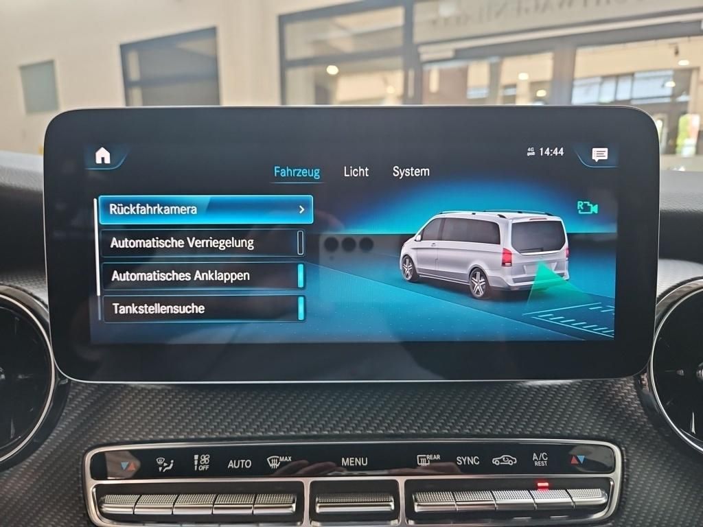Fahrzeugabbildung Mercedes-Benz V 250 ED kompakt AMG 8 Sitze Night AHK DISTRONIC