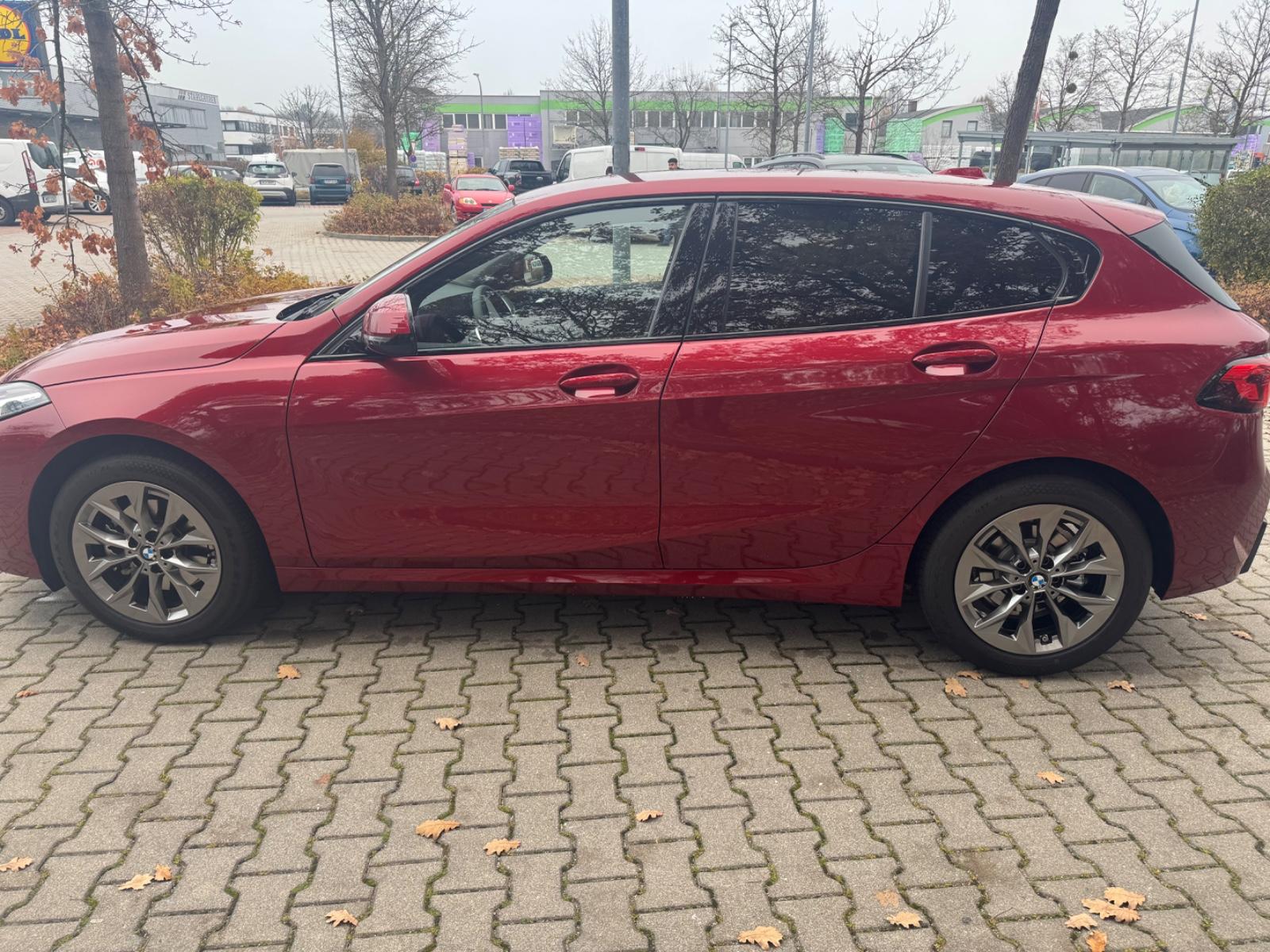 BMW 1 Lim. 120,LED-Scheinw,Komfortz,Sitzheiz,Premium