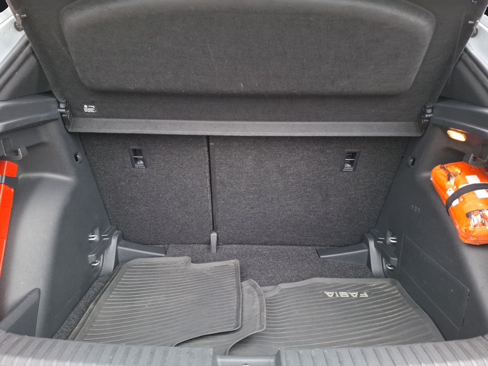 Fahrzeugabbildung SKODA Fabia TSI Style DSG LED Klima AID RFK SH