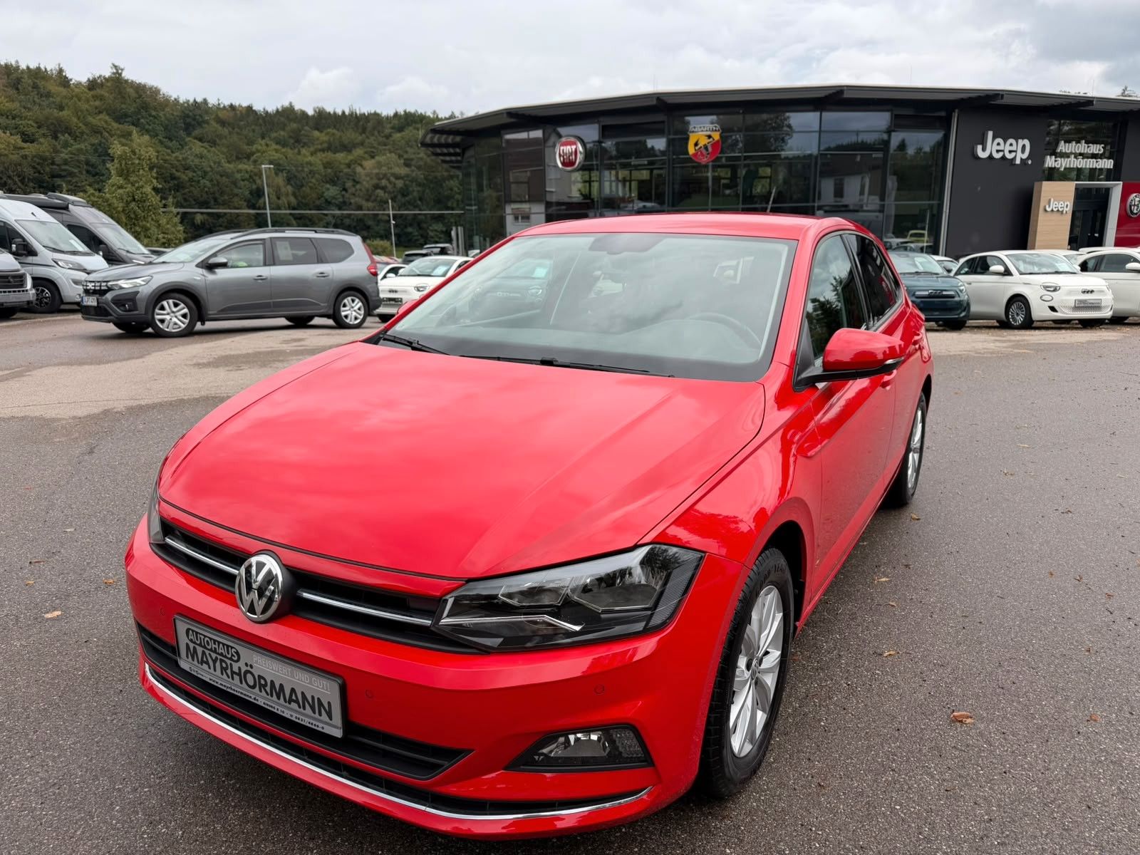 Fahrzeugabbildung Volkswagen Polo VI Highline Automatik Sitzhzg Abstand uvm.