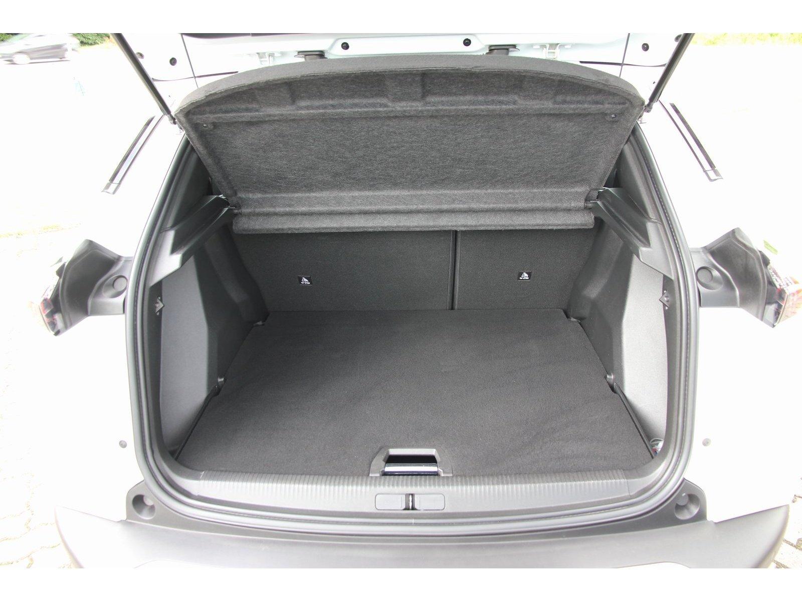 Peugeot 2008 Allure Pack BHDi 110 Navi SHZ RFK Carplay