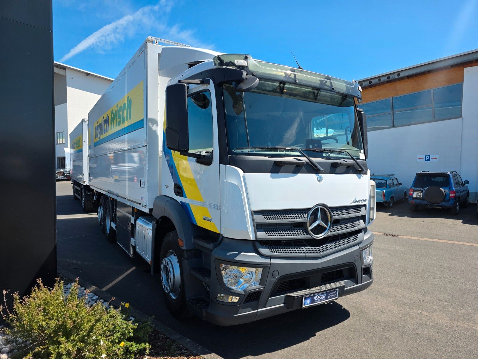 Fahrzeugabbildung Mercedes-Benz Antos 2543 L Schwenkwand LBW BÄR 2.500kg AHK