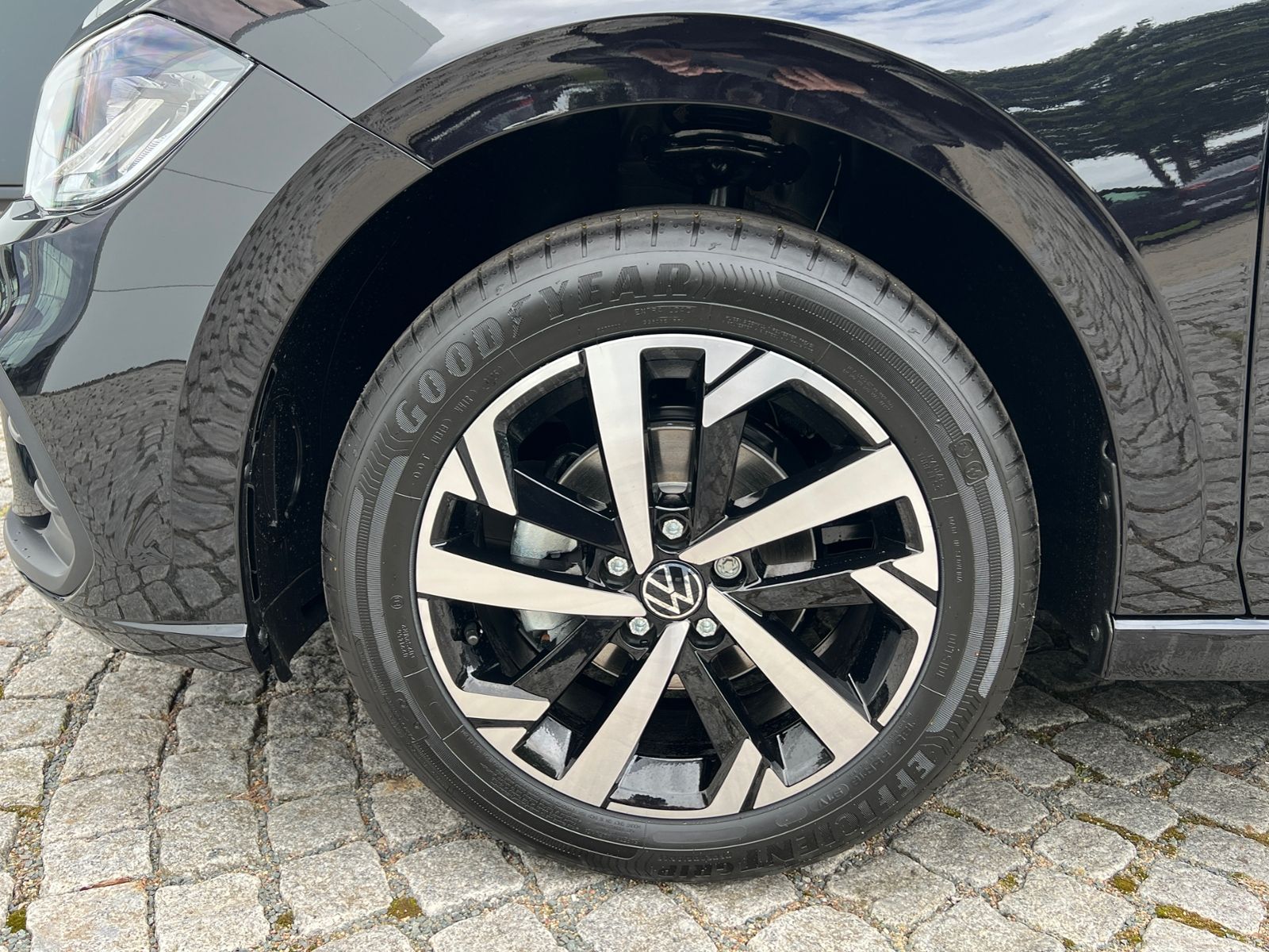 Fahrzeugabbildung Volkswagen Polo GOAL 1.0 TSI * LED, App-Connect, 16"-LM*