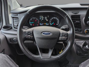 Ford Tourneo Custom - 9