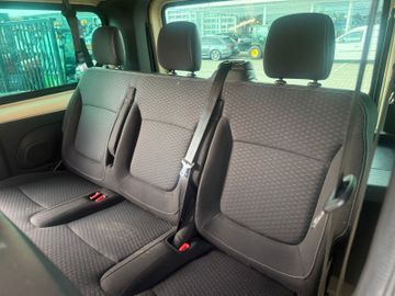 Opel Vivaro - 9