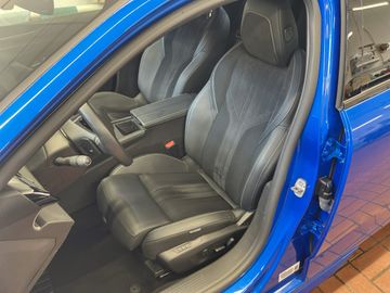 Peugeot 308 - 8