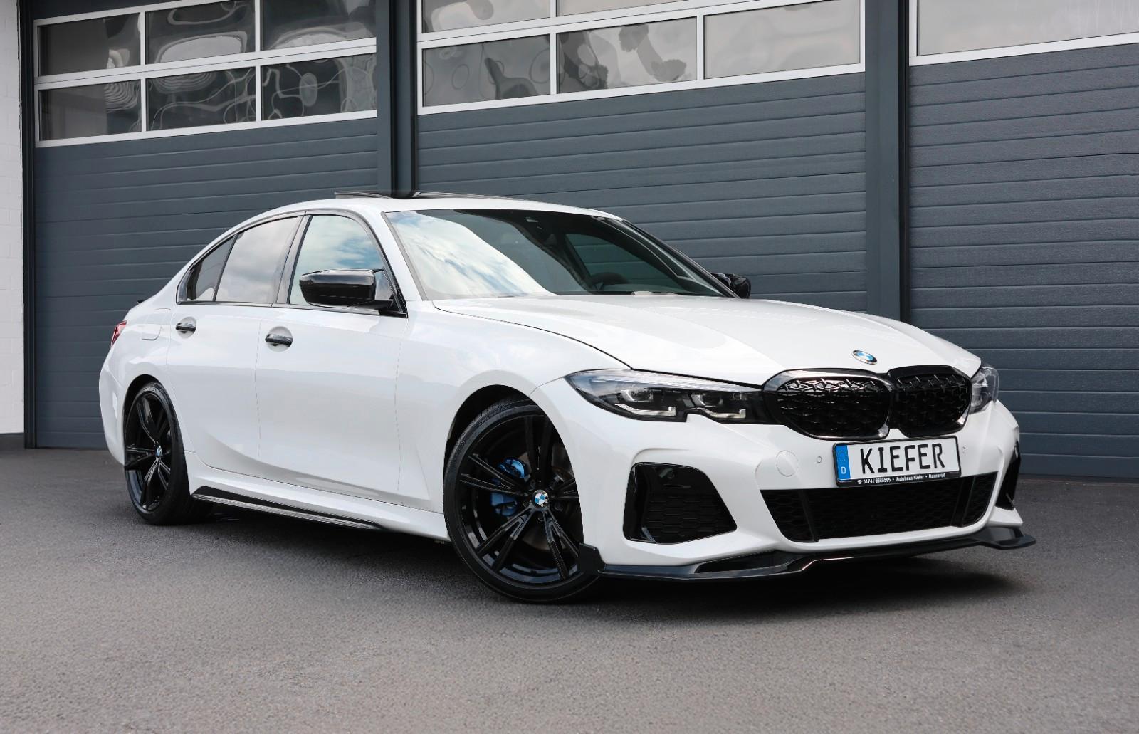 BMW 330i M/CarPlay/Cockpit/SHZ/TOTW/SPUR/KAMERA/R19