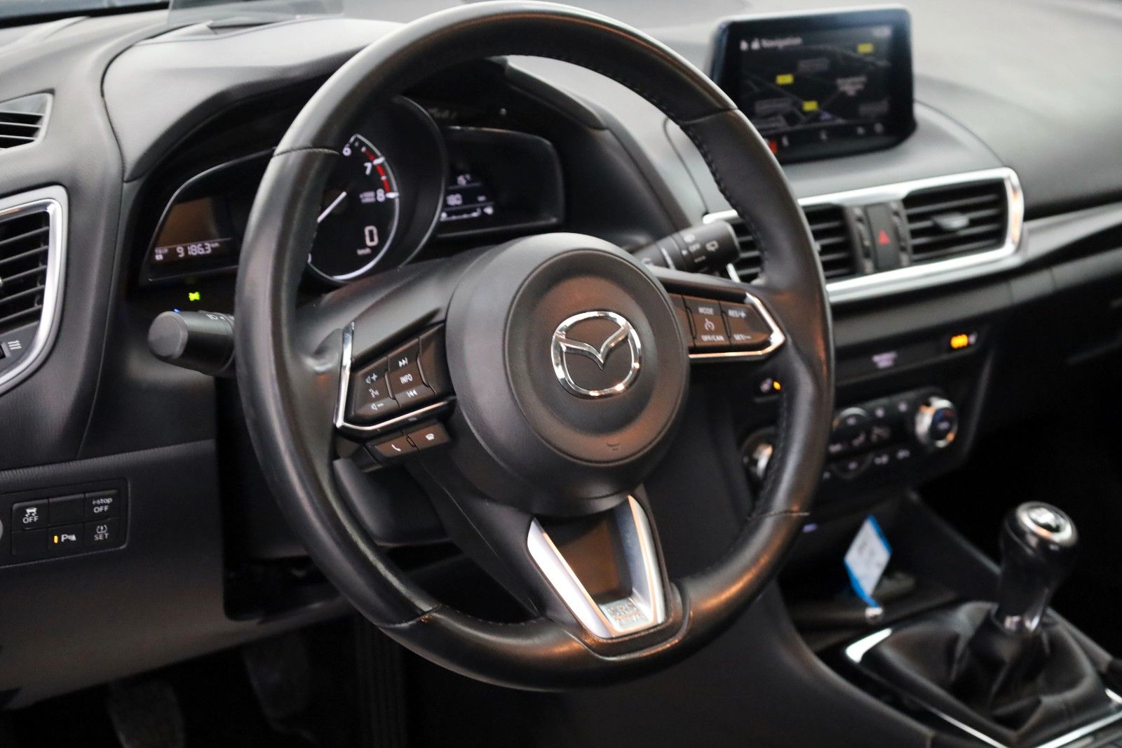 Fahrzeugabbildung Mazda 3 Sports-Line Navi,LED,Kamera,SH,BOSE,HUD,SR+WR