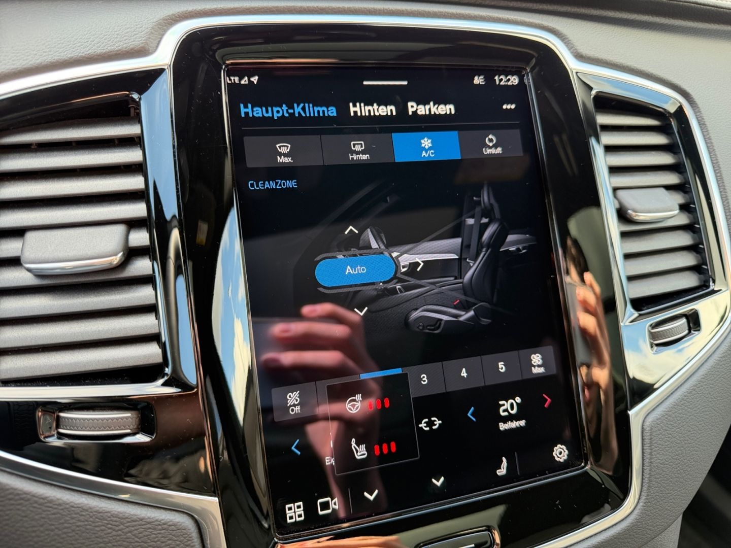 Volvo XC90 Ultra Dark Recharge Plug-In Hybrid AWD 7-Si foto 19