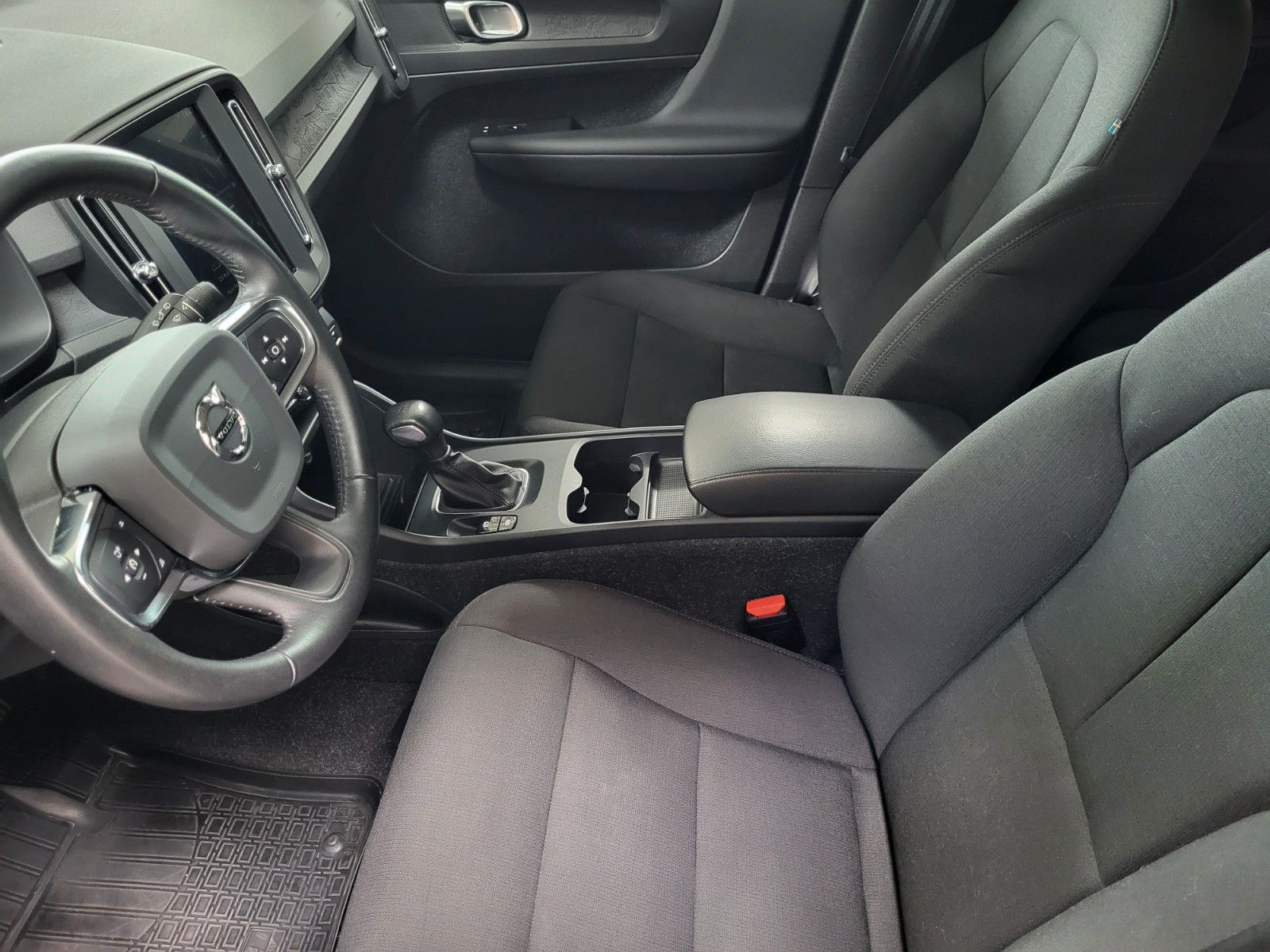 Fahrzeugabbildung Volvo XC40 Momentum Core Winter-P., Kamera, Navi