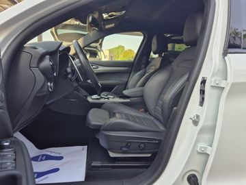 Alfa-Romeo Stelvio - 9