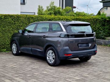Peugeot 5008 - 5