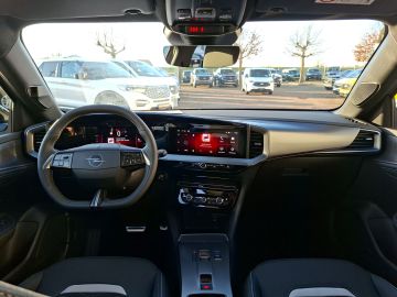 Bild 11 Opel Mokka GS Digitales Cockpit LED Apple CarPlay And