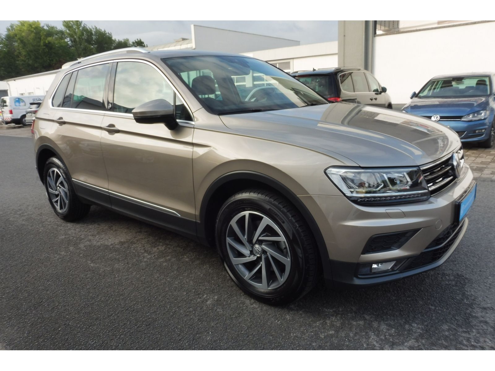 Volkswagen Tiguan 1.4 TSI Sound BMT foto 5