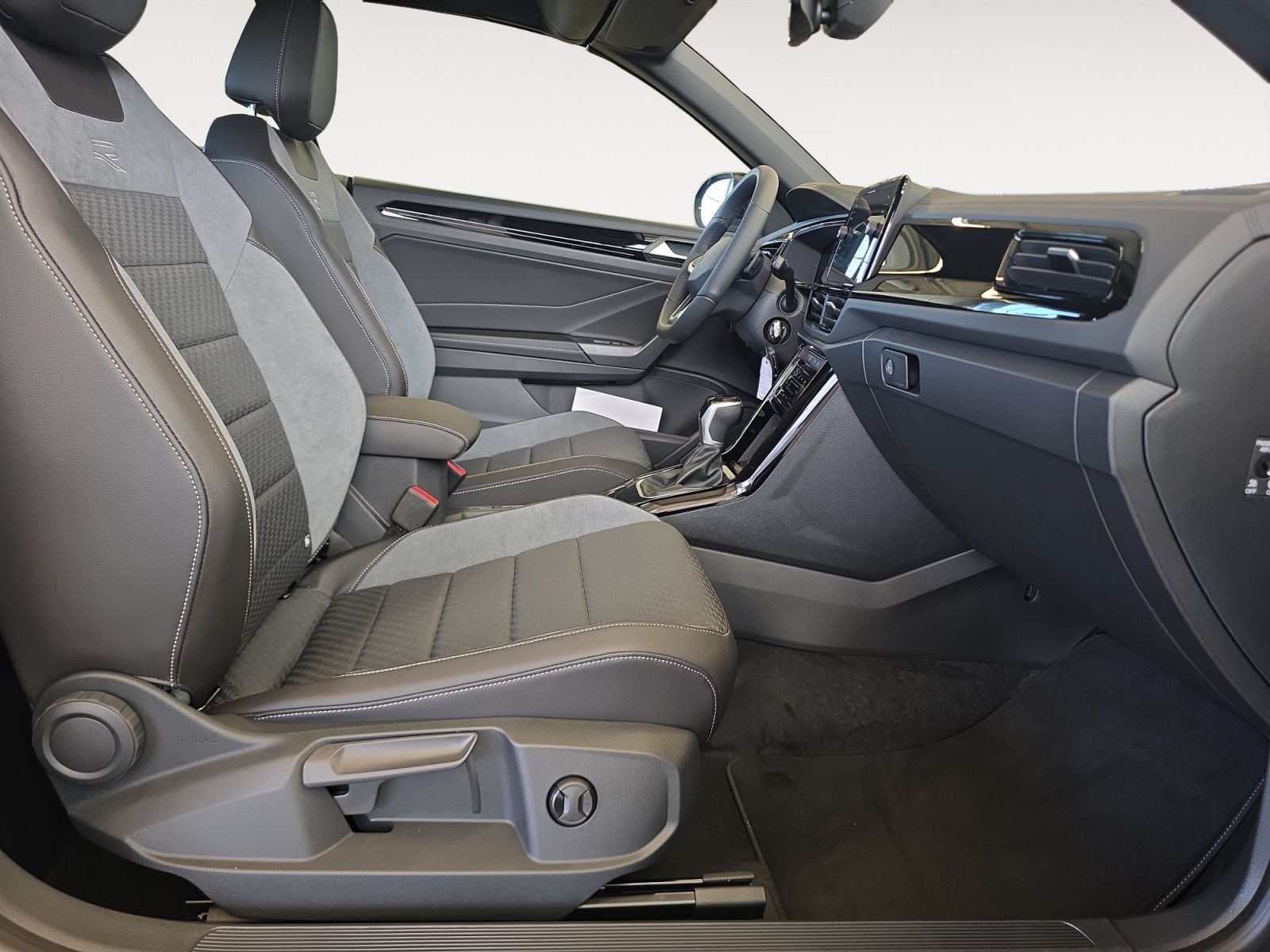 Volkswagen T-Roc - Bild 16