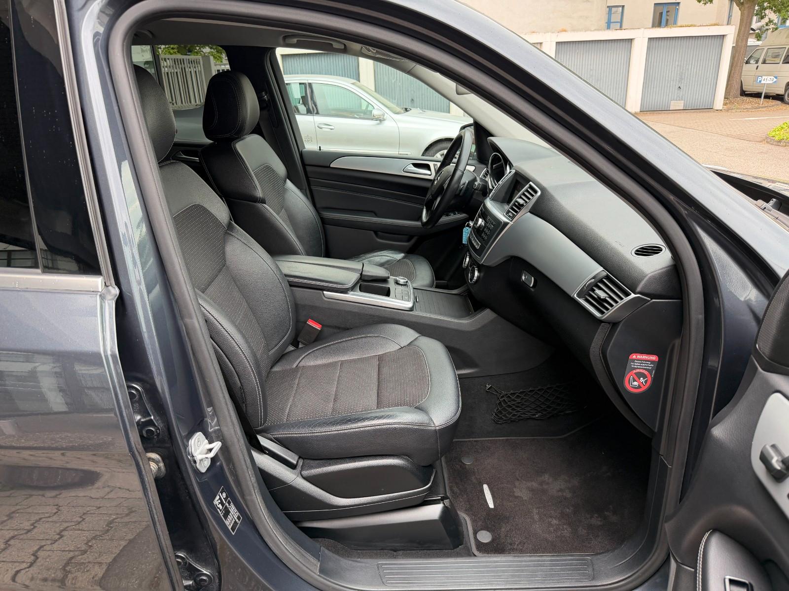Mercedes-Benz ML 250 CDI BlueTec/4Matic/AMG/Xenon/Navi/1.Hand