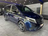 Mercedes-Benz V 300d 4Matic AMG /Sitzklima /LEDER / 360°KAMERA - blaue Mercedes-Benz V 300