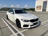 BMW 530i A - - weiße BMW 530
