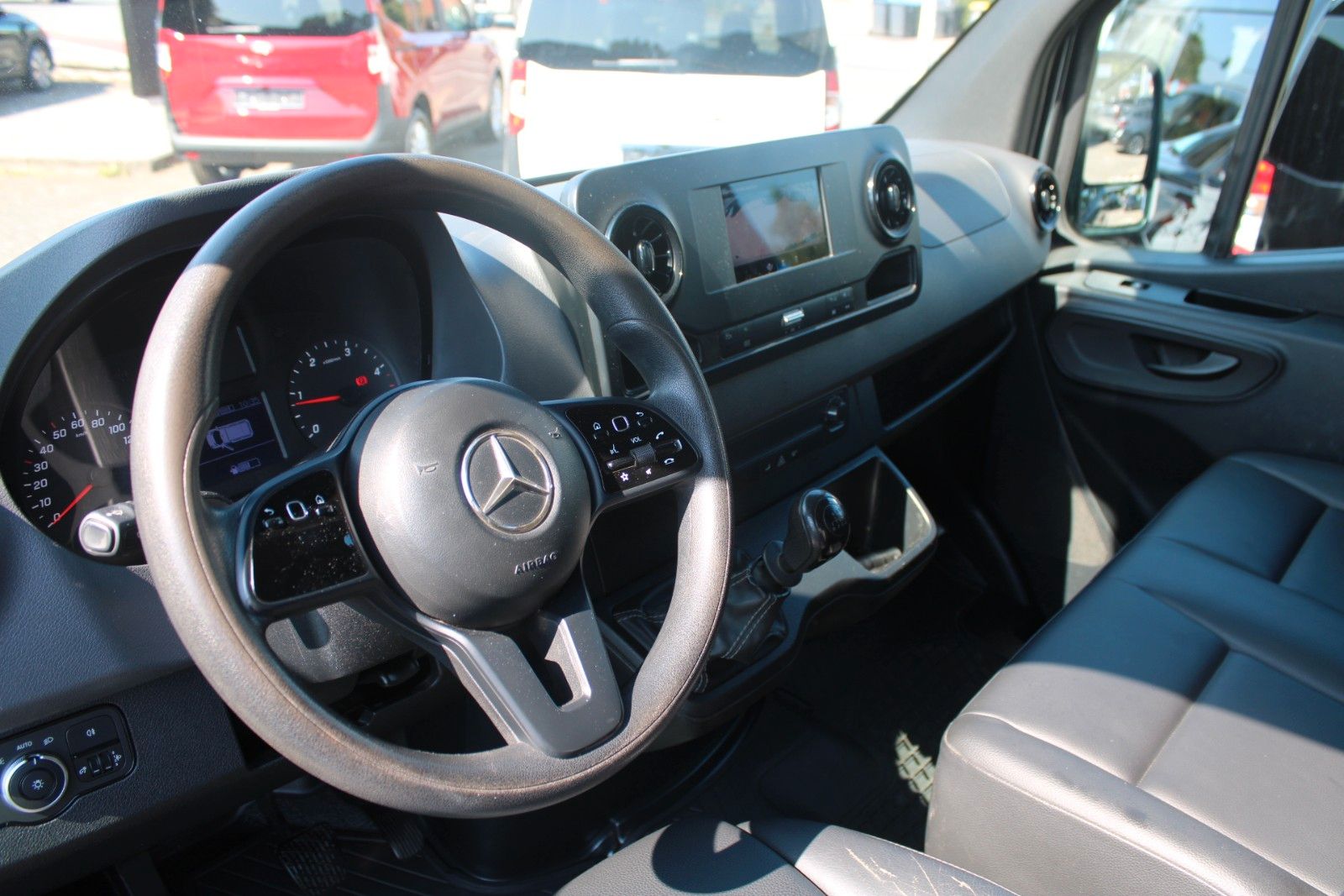 Fahrzeugabbildung Mercedes-Benz Sprinter 314 Kasten L2 H2 AHK Kamera Kunstleder