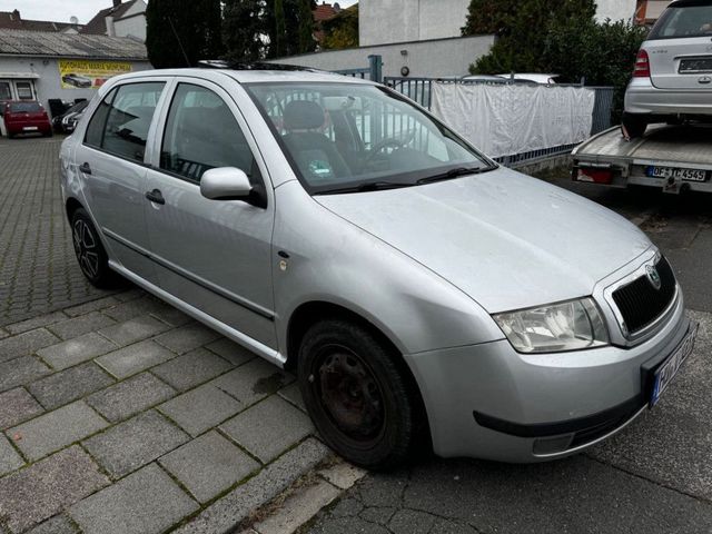 Skoda Fabia Comfort*AHK*Schiebedach*Euro4*Servo*Zentra