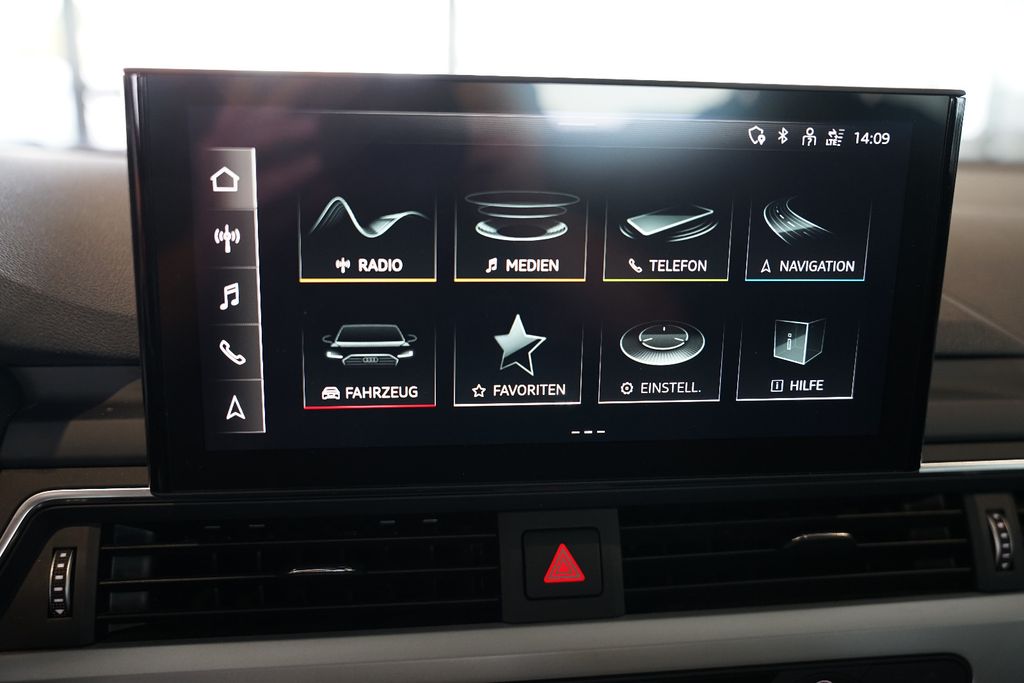 AUDI A4 Limousine 35 TDI S line | MMI Plus | AHK AUDI A4 Limousine 35 TDI S line | MMI Plus | AHK