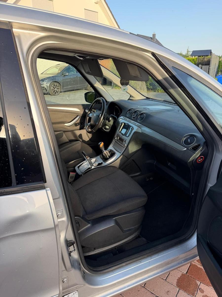 Ford Galaxy 2006 — photo 10