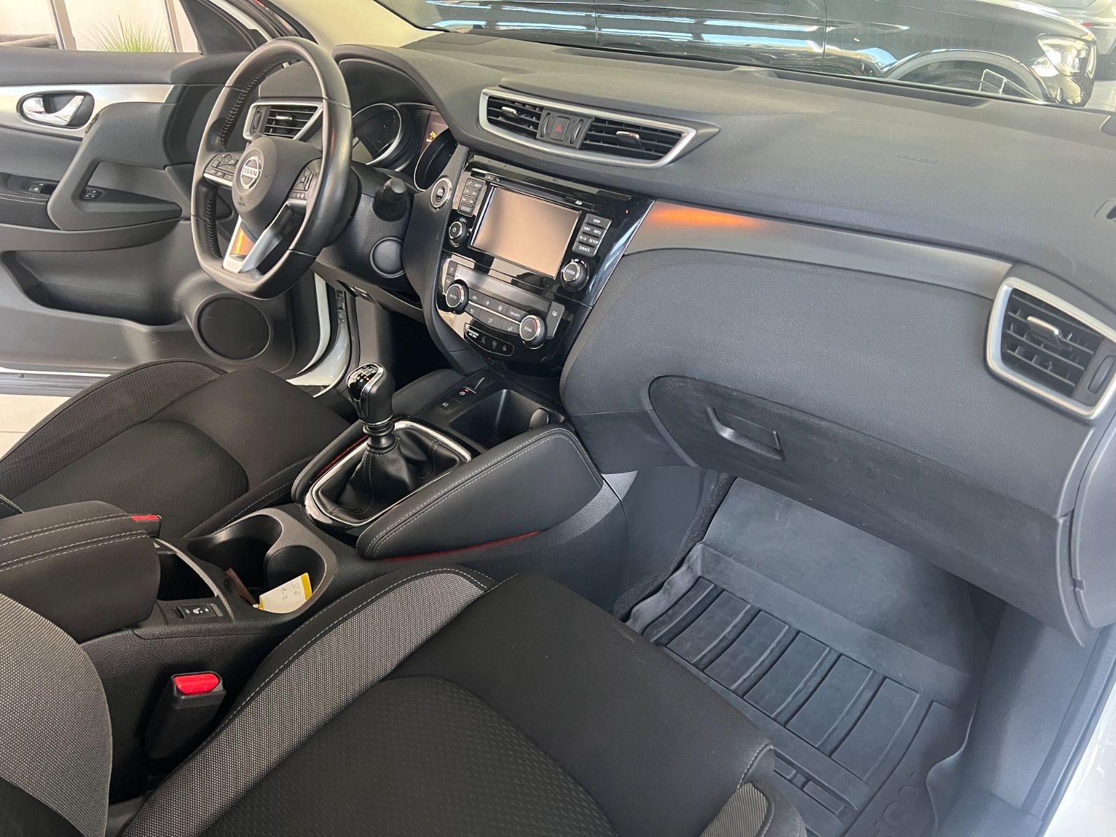 Fahrzeugabbildung Nissan Qashqai N-Connecta