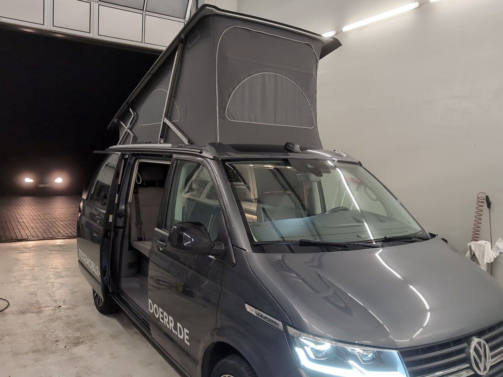 Fahrzeugabbildung Volkswagen California T6.1 California 6.1 Ocean 2,0l  AHK