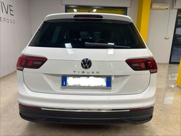 Volkswagen Tiguan - 6