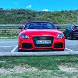 Audi TT RS plus Roadster 2.5 TFSI S tronic quattro - - Audi TT RS mit Benzin-Antrieb