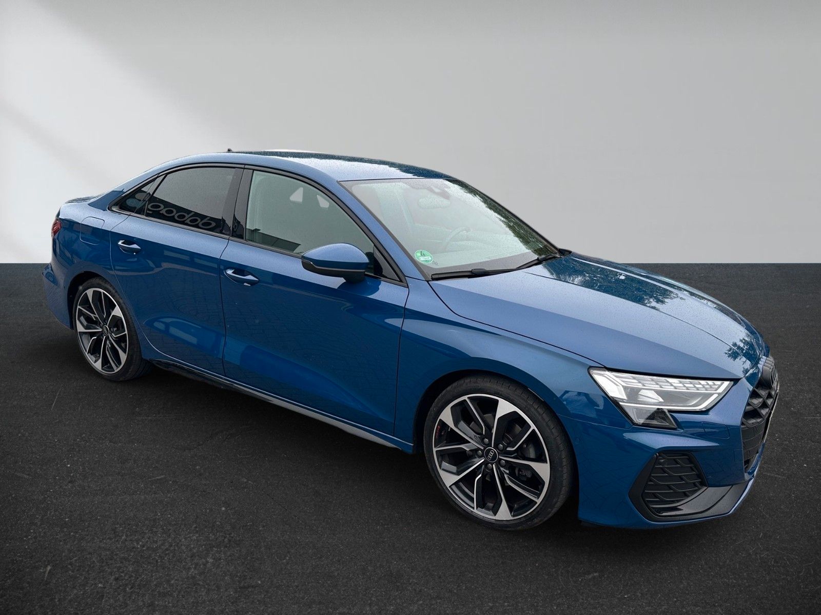 Audi A3 Limousine 35 TFSI S line – Bild 2