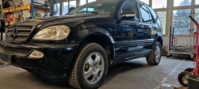 Mercedes-Benz Mercedes ML 400CDI V8 BJ 2003W163  Mopf Ba...