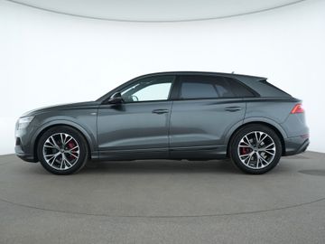 Audi Q8 - 9