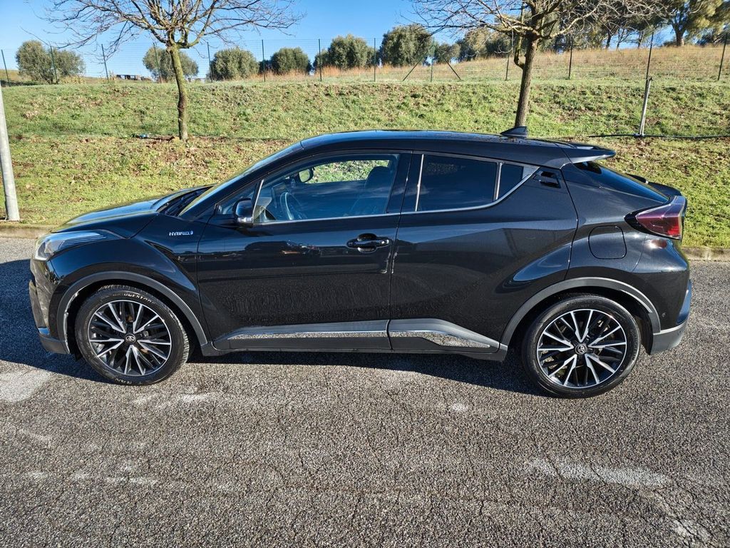 Image of Toyota C-HR