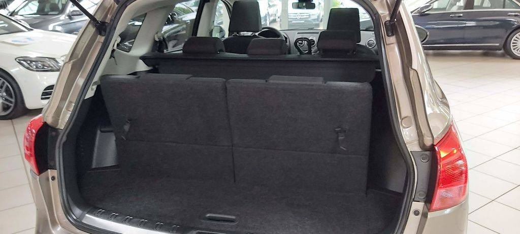 Nissan Qashqai+2 Qashqai+2 1.6 Acenta 1.HAND 7SITZ PANO PDC SCHEC