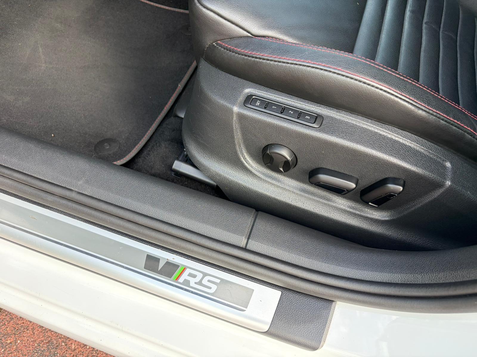 Skoda Octavia Combi RS 230 ch DSG • ACC • Caméra • CarPlay • Keyless • Hayon électrique