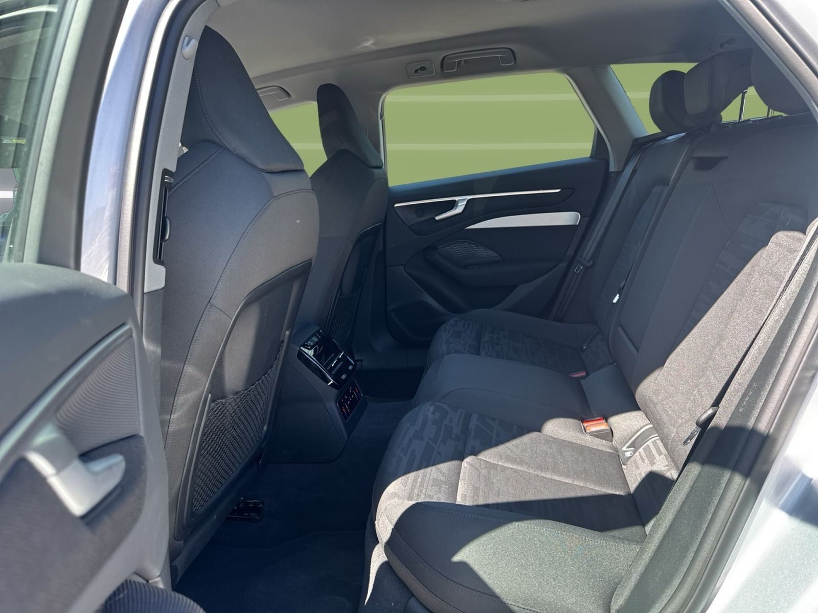 Audi A6 - Bild 15
