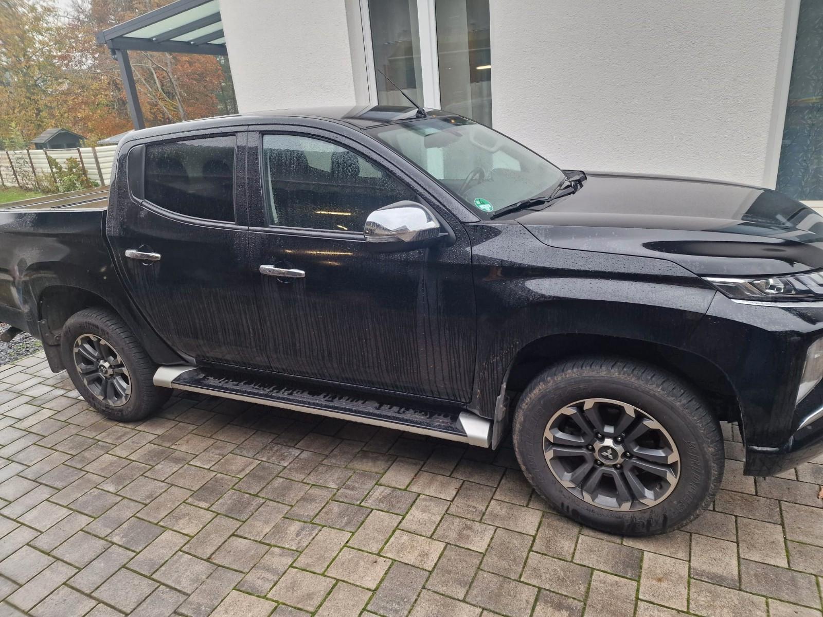 Mitsubishi L200 2-2d Select Doka 8-fach bereift