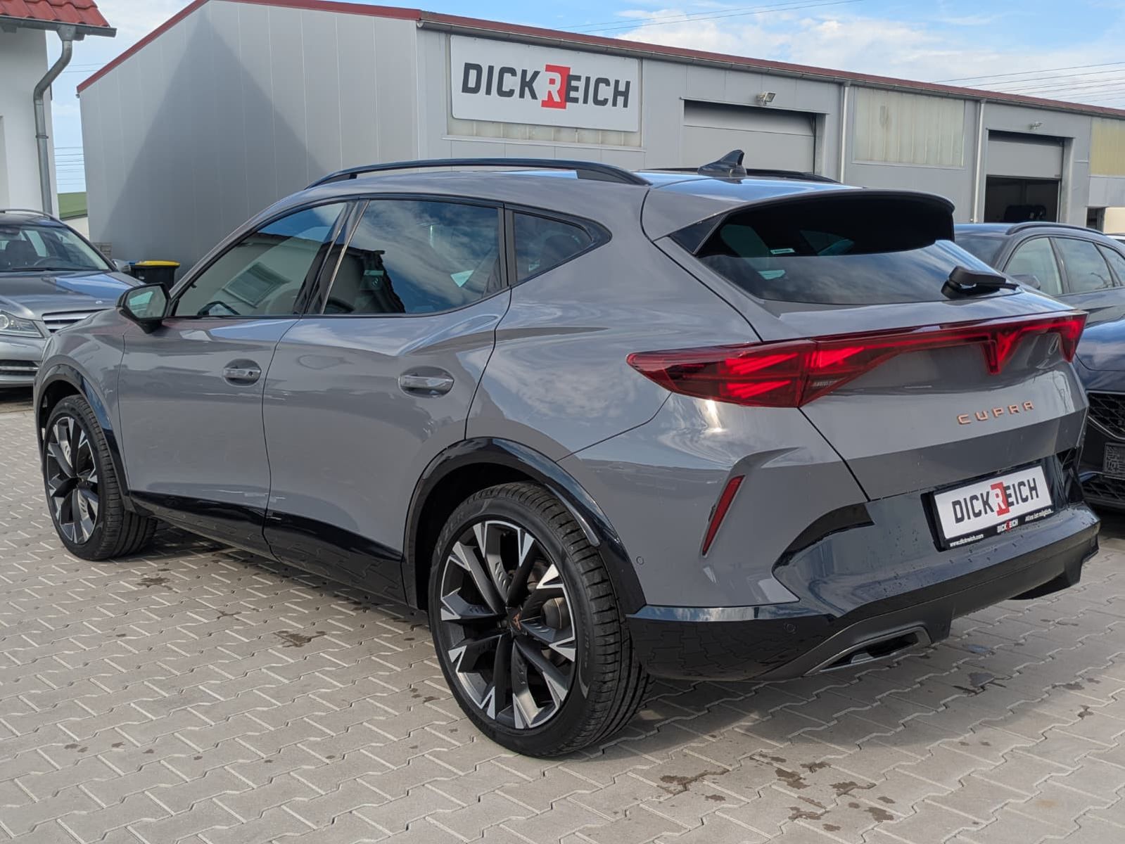 Vehicle image CUPRA Formentor 1.5 eTSI PANO*MATRIX*SENNH.*DINAM*360°