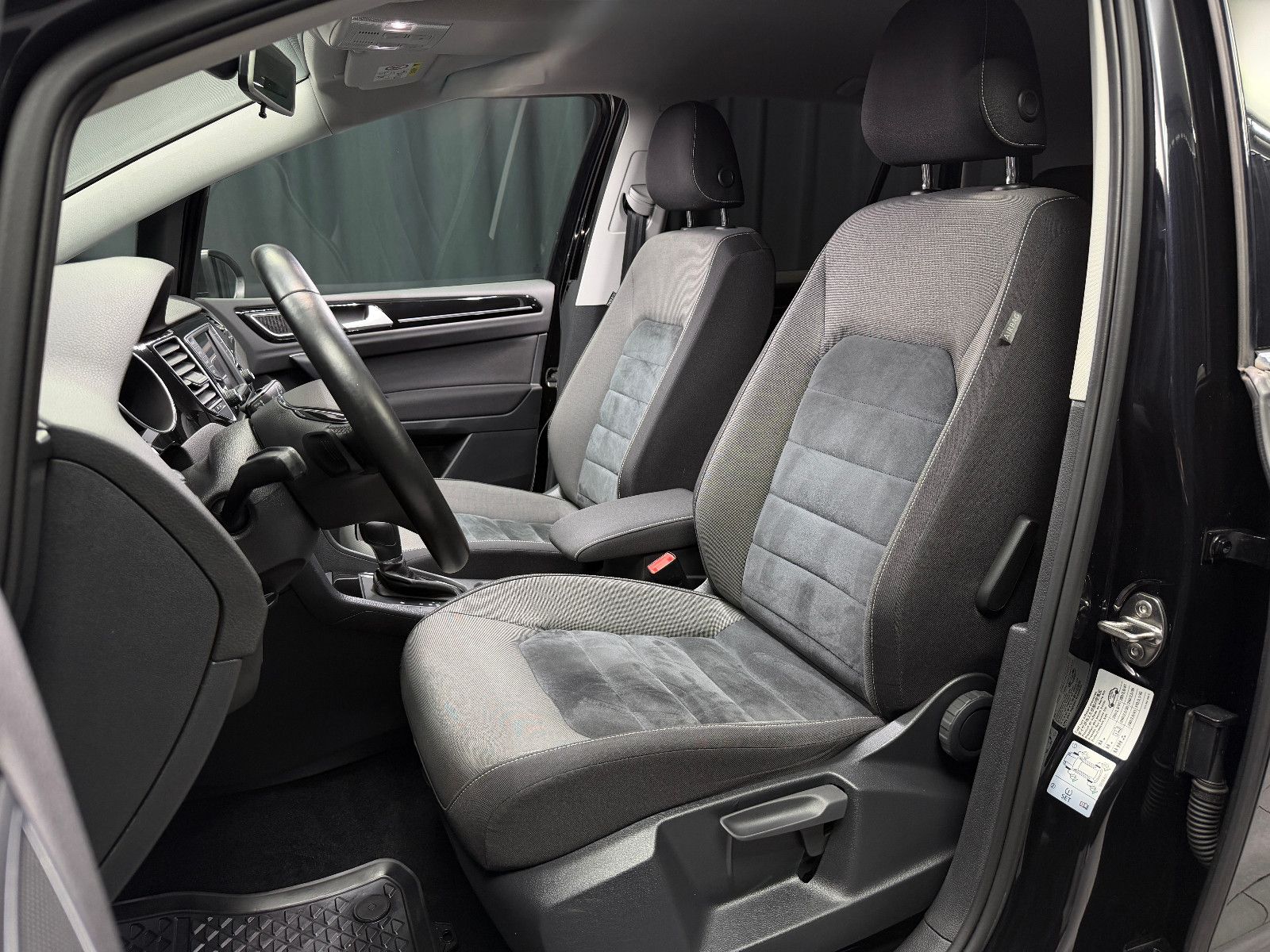 Fahrzeugabbildung Volkswagen Golf Sportsvan VII Highline |AUTOMATIK|PDC|DSG