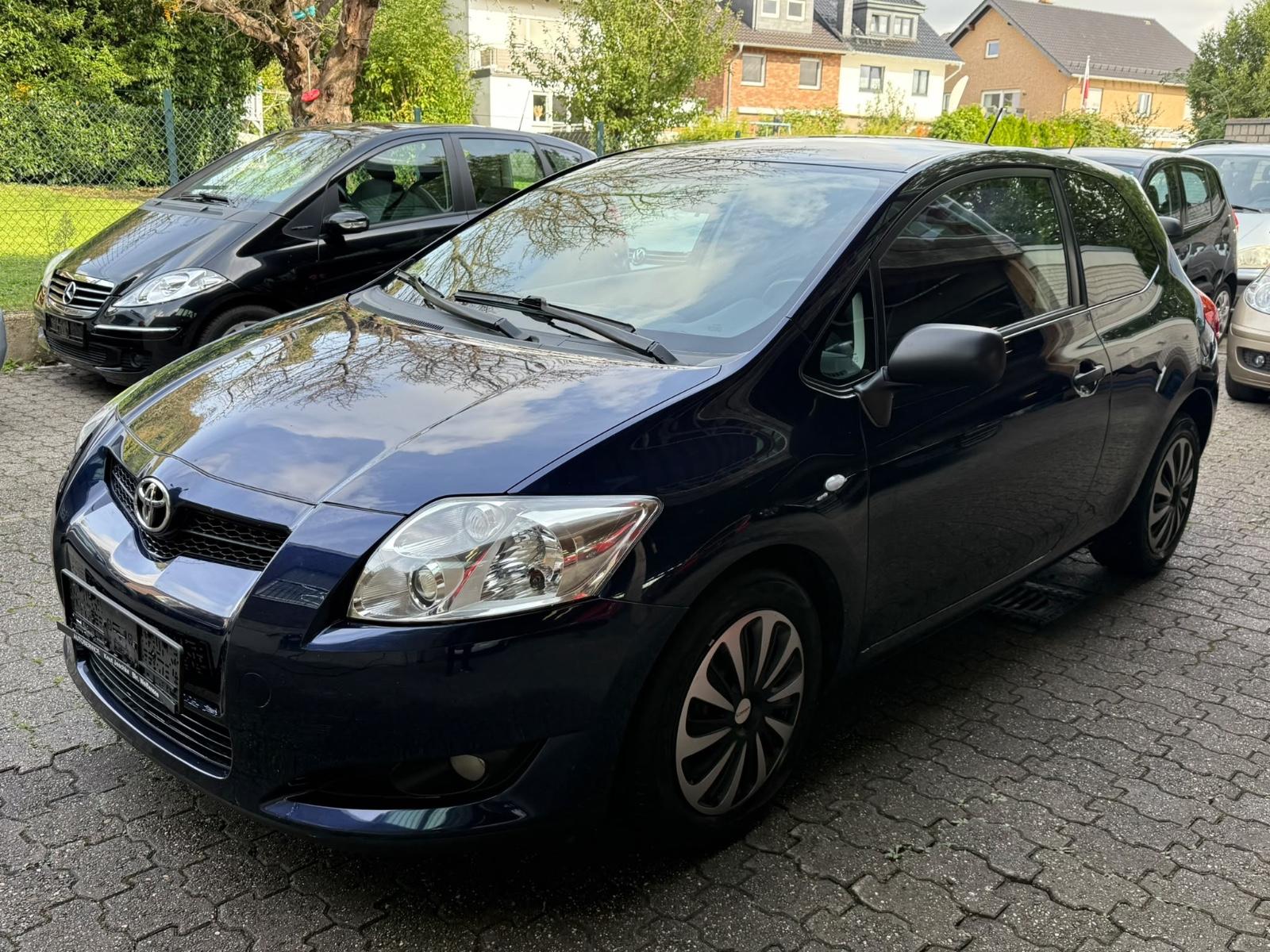 Toyota Auris 1,33-Klima-2.Hand-6Gang-Tüv&Öl Neu