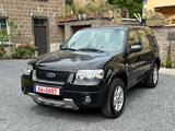 Ford Maverick Highclass 1Hand Scheckheft 4x4 Garantie - Ford Maverick mit Benzin-Antrieb: Allradantrieb, Geländewagen, Klimaanlage