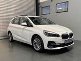 BMW 218d Active Tourer Luxury Line/Navi/Leder/KeyLes - BMW 218 Active Tourer in Köln