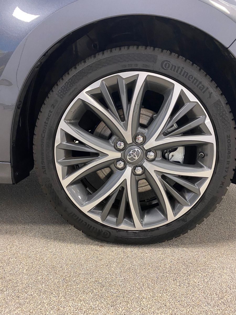 Fahrzeugabbildung Toyota Yaris Hybrid Style+KAMERA+SHZ+PDC