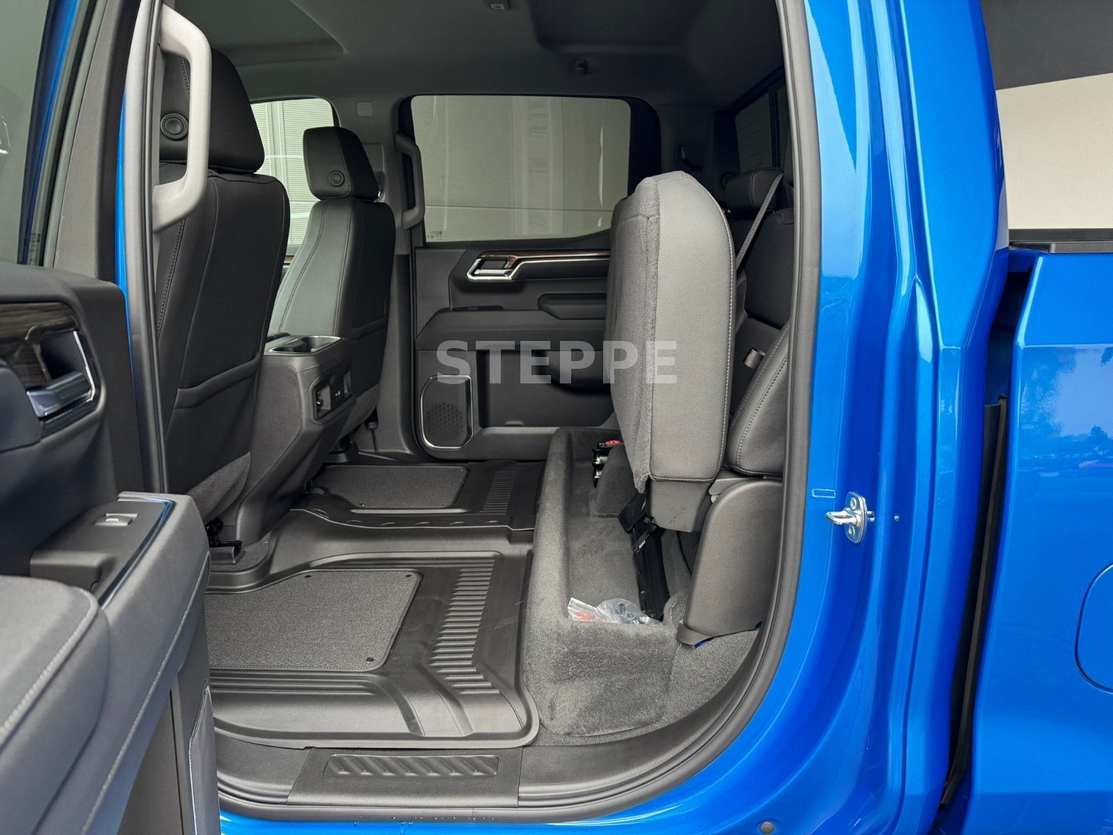 Chevrolet 2025 Silverado LT Trail Boss 6,2V8 Crew Cab. AHK