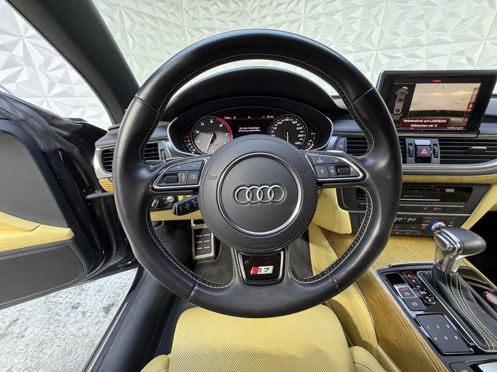 Audi S7