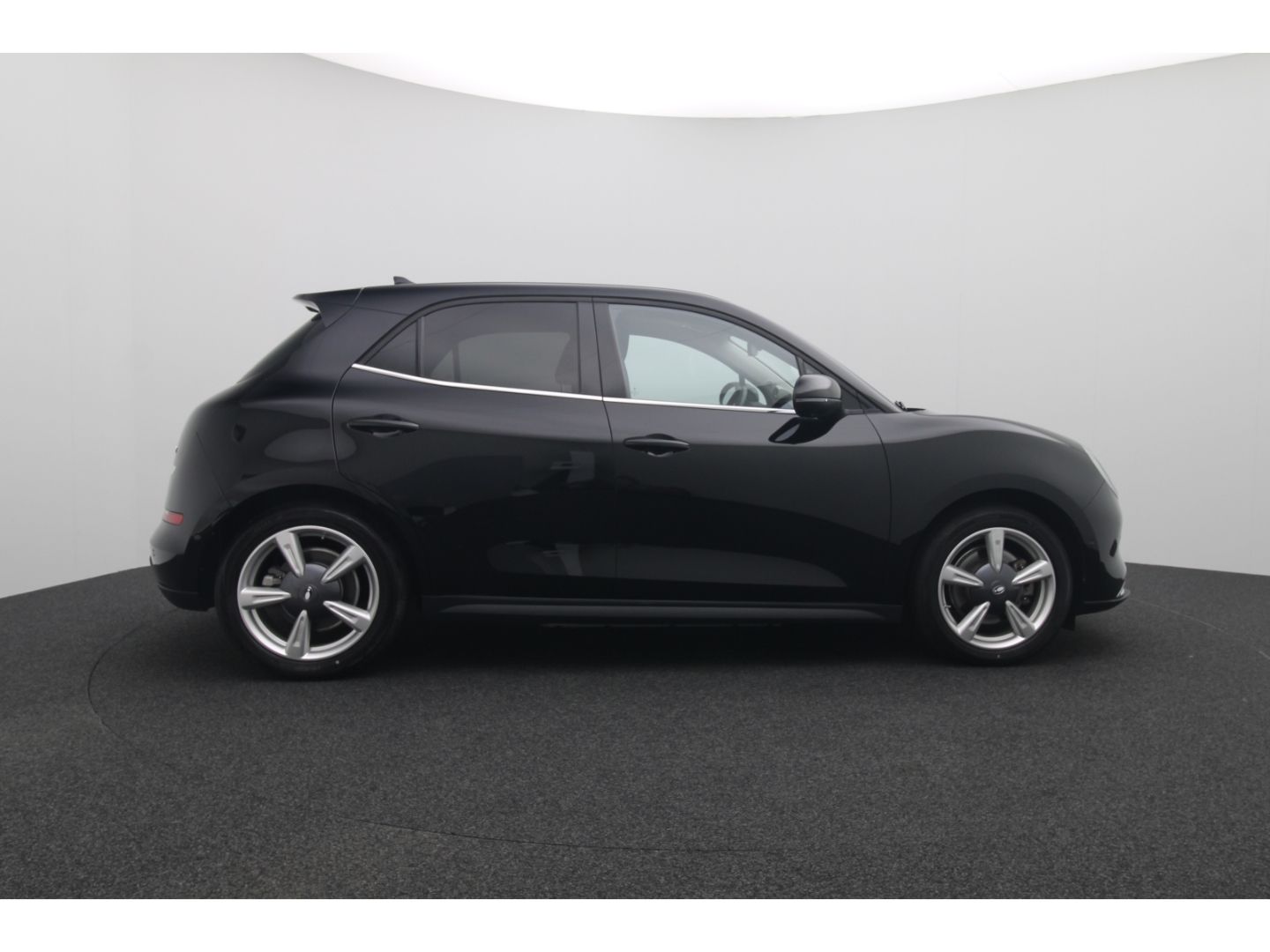 Fahrzeugabbildung GWM ORA 03 126 kW 400 Pro+ mit Wärmepumpe