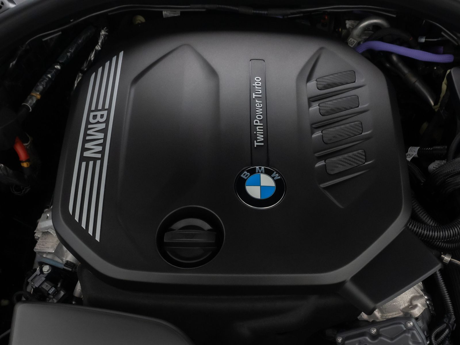 Fahrzeugabbildung BMW 320d Stop&Go DAB Kamera HUD Sportsitz Leder LED